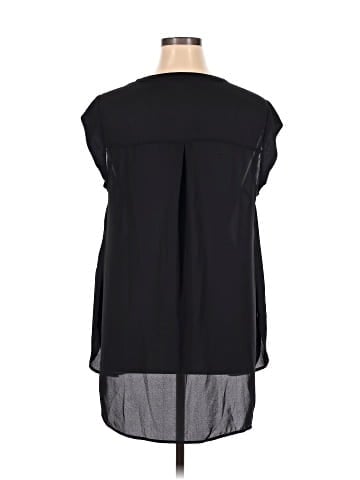 DR2 Sleeveless Button-Down Shirt (view 2)