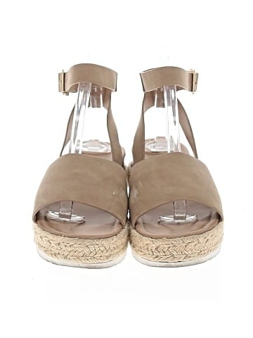 Dream Pairs Sandals (view 2)
