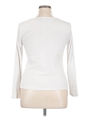 Old Navy 3/4 Sleeve T-Shirt (view 2)