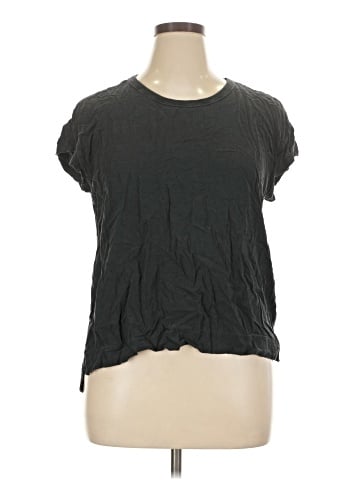 Splendid Short Sleeve Top (view 1)