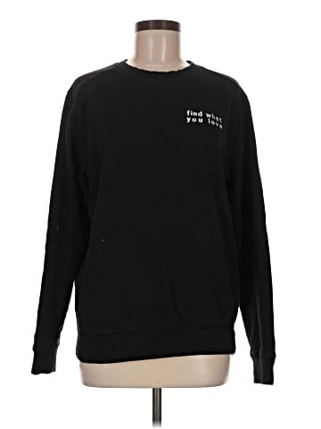 District. Sweatshirt (view 1)