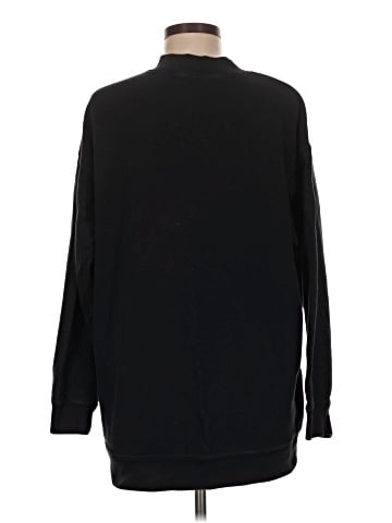 Uniqlo Turtleneck Sweater (view 2)