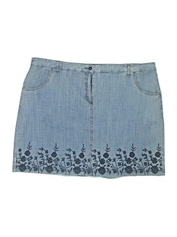 Karen Scott Skort (view 1)