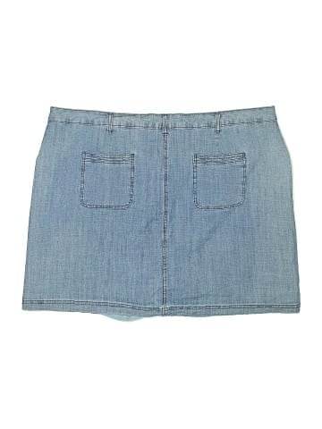 Karen Scott Skort (view 2)