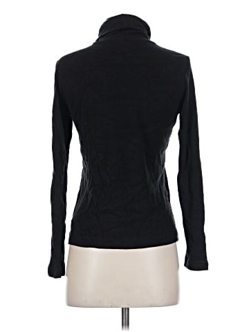 Uniqlo Turtleneck Sweater (view 2)