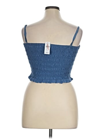 American Eagle Outfitters Sleeveless Top (view 2)