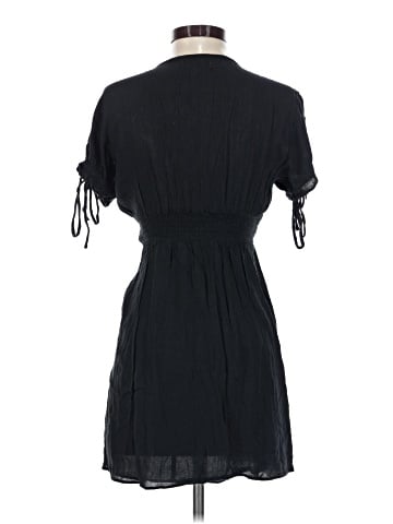 Urban Outfitters Casual Dress (view 2)