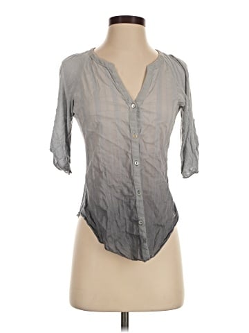 Tiny 3/4 Sleeve Blouse (view 1)