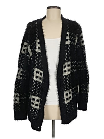 Motel Cardigan (view 1)
