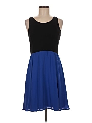 Apt. 9 Casual Dress (view 1)