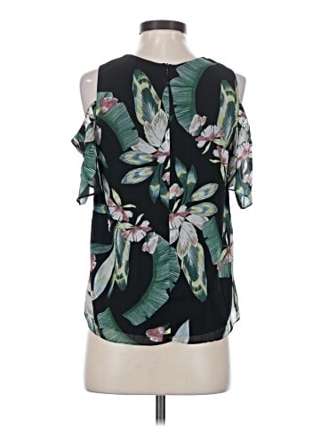 Q&A Sleeveless Blouse (view 2)