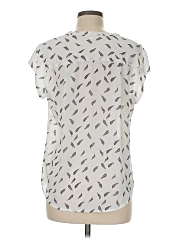 Fun2Fun Short Sleeve Blouse (view 2)