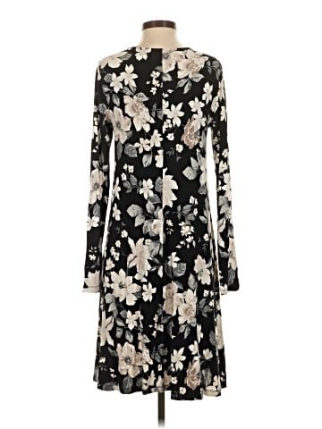 Old Navy Casual Dress (view 2)
