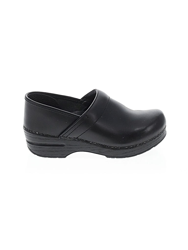 Pre-owned Dansko Mule/clog In Black