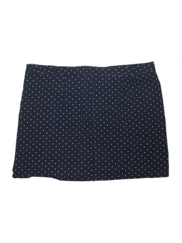 Karen Scott Skort (view 2)