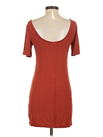 Old Navy Casual Dress (view 2)