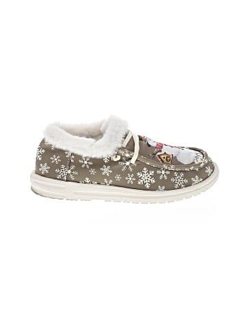 Unbranded Flats (view 1)