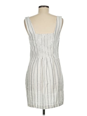 Old Navy Casual Dress (view 2)
