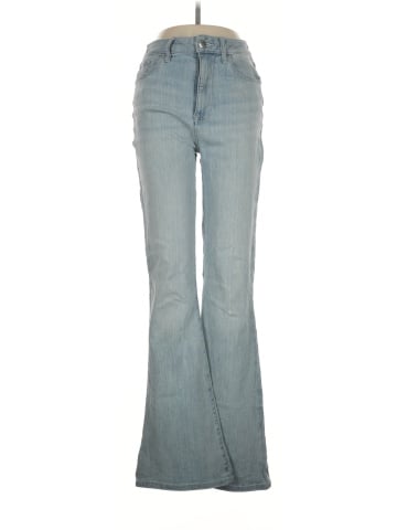 Elizabeth and James Jeans (view 1)