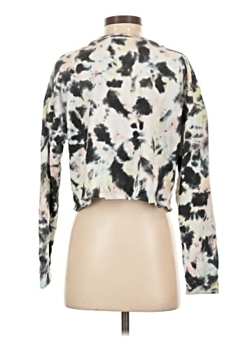 colsie Pullover Sweater (view 2)