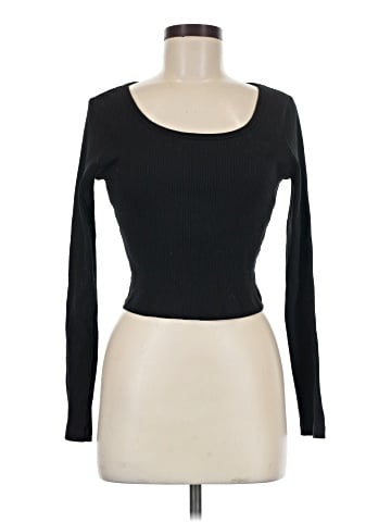 Uniqlo Long Sleeve T-Shirt (view 1)
