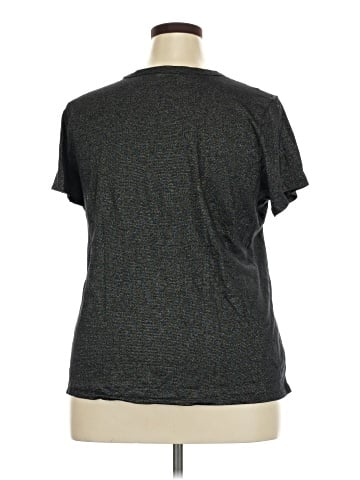 Old Navy Active T-Shirt (view 2)