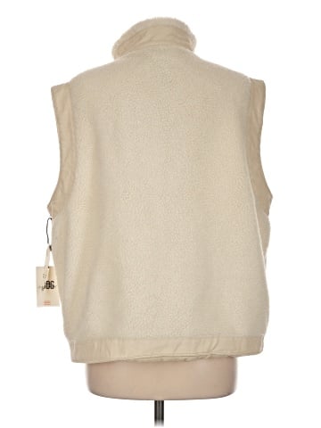 BDG Sweater Vest (view 2)