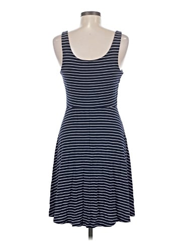 Old Navy Casual Dress (view 2)