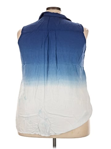Caffé Marrakesh Sleeveless Button-Down Shirt (view 2)