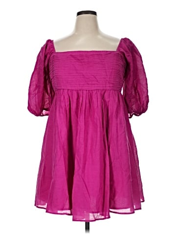 Abercrombie & Fitch Cocktail Dress (view 1)