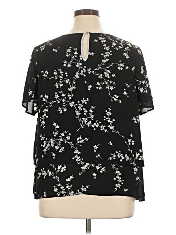 Vince Camuto Short Sleeve Blouse (view 2)