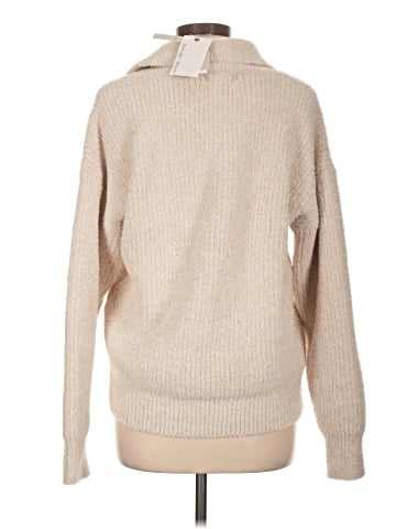 Barefoot Dreams Pullover Sweater (view 2)