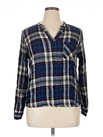 Charming Charlie Long Sleeve Henley (view 1)