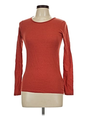NM Luxury Essentials Long Sleeve T-Shirt (view 1)