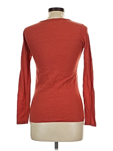NM Luxury Essentials Long Sleeve T-Shirt (view 2)