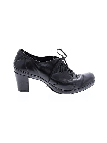 Clarks Heels (view 1)