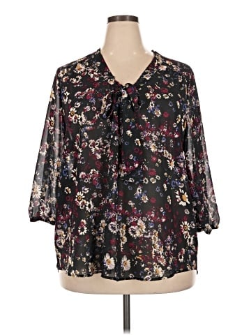 Eyeshadow 3/4 Sleeve Blouse (view 1)
