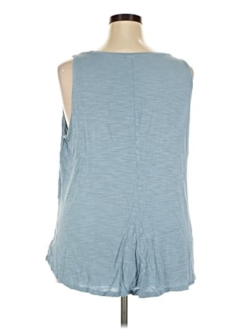 Old Navy Sleeveless T-Shirt (view 2)