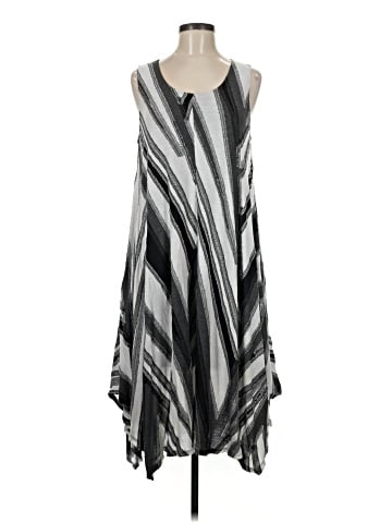 Simply Vera Vera Wang Casual Dress (view 1)