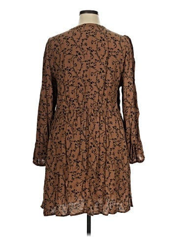 Ava & Viv Casual Dress (view 2)