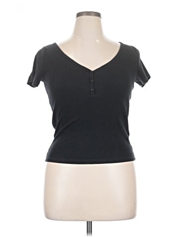 Hollister Short Sleeve Henley (view 1)