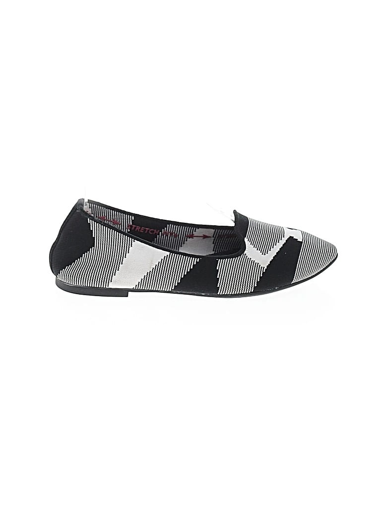 Pre-owned Skechers Flats In Gray