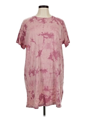 Old Navy Casual Dress (view 1)