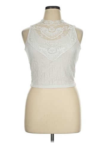 Charlotte Russe Tank Top (view 1)