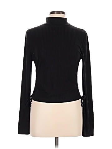 rue21 Long Sleeve Top (view 1)