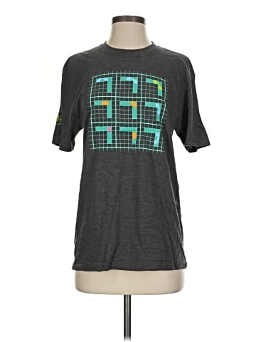 District. Active T-Shirt (view 1)