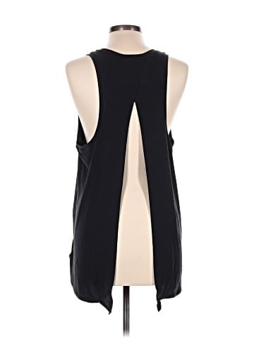 Gap Fit Sleeveless T-Shirt (view 2)