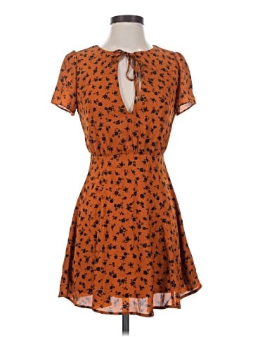 Forever 21 Casual Dress (view 1)
