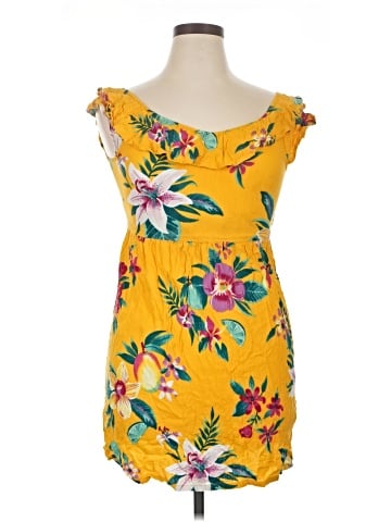 Old Navy Casual Dress (view 1)