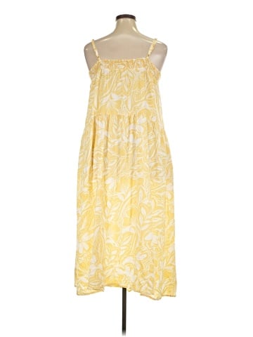 Old Navy Casual Dress (view 2)